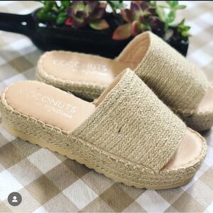 Coconut sandals